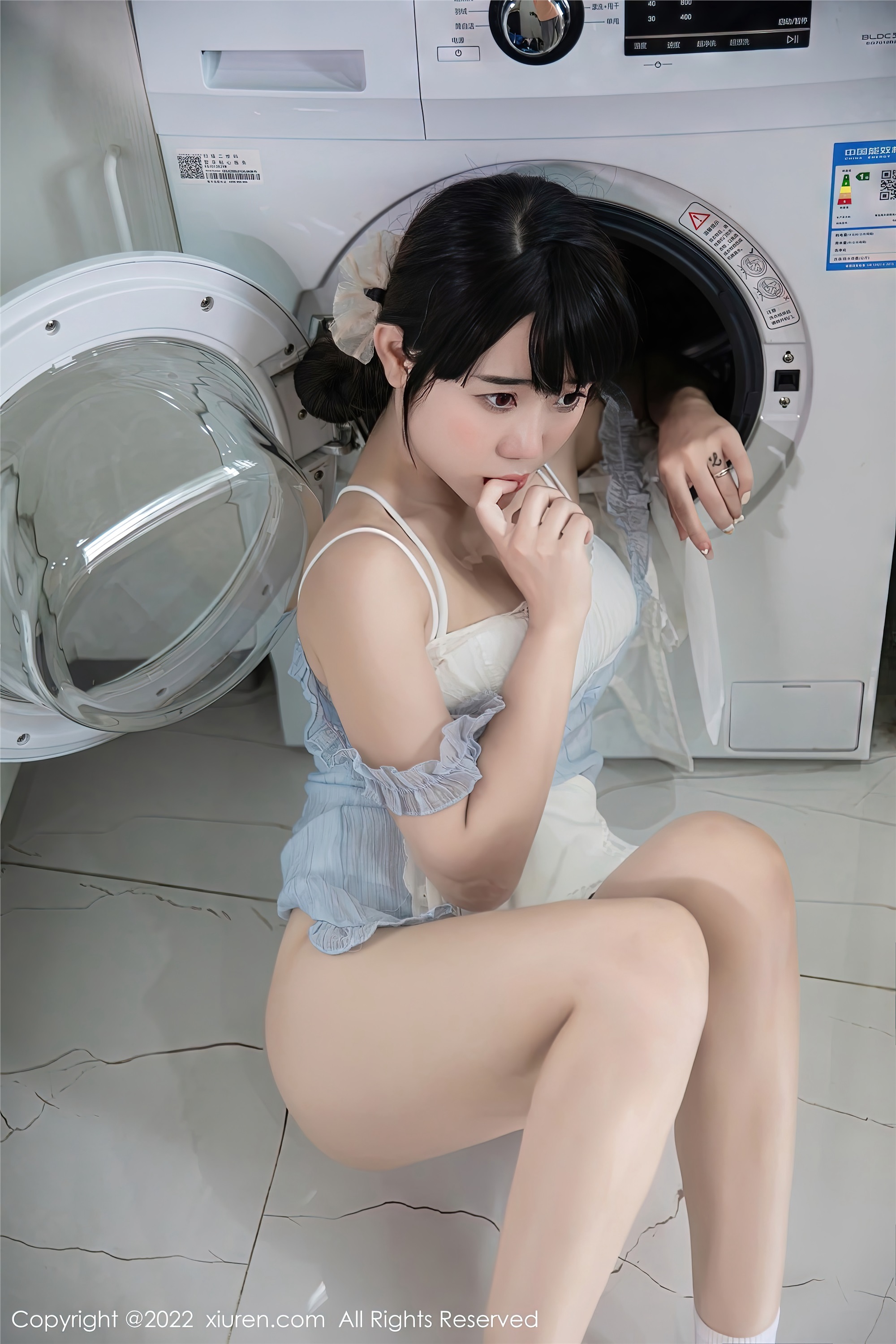 Xiuren秀人网 2022.11.10 NO.5834 严利娅Yuliya